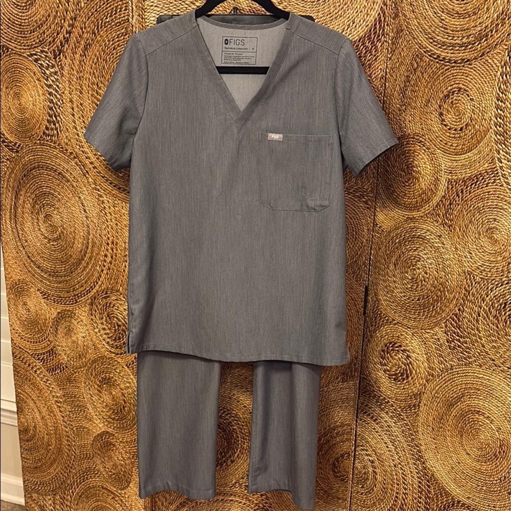 FIGS Women's Gray Scrub Top and Pants Set